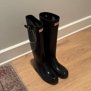 Hunter Glossy Black Rain Boots